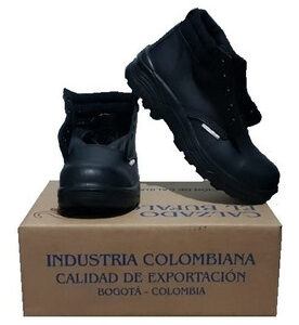 bota cuero negra bufalo 1